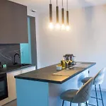 Maxim Apartment *
